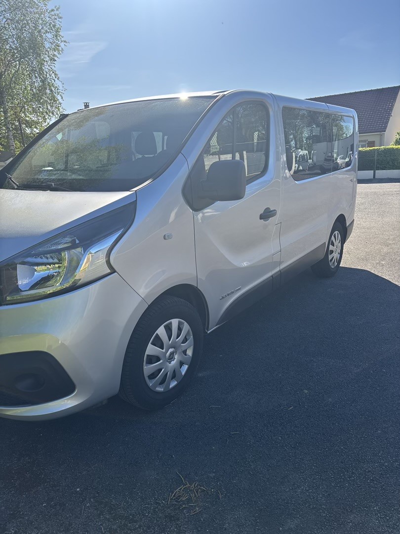 Renault Trafic 9 places photo 4