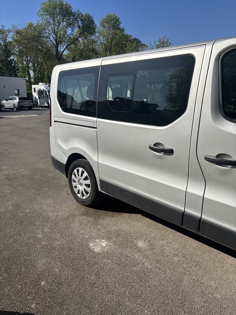 Renault Trafic 9 places photo 9
